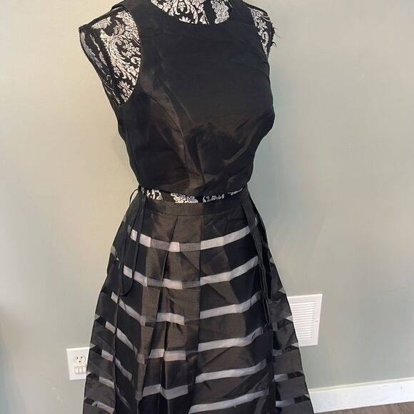 Two Piece Ball Gown-BLACK/WHITE-6 NEW - Picture 3 of 4